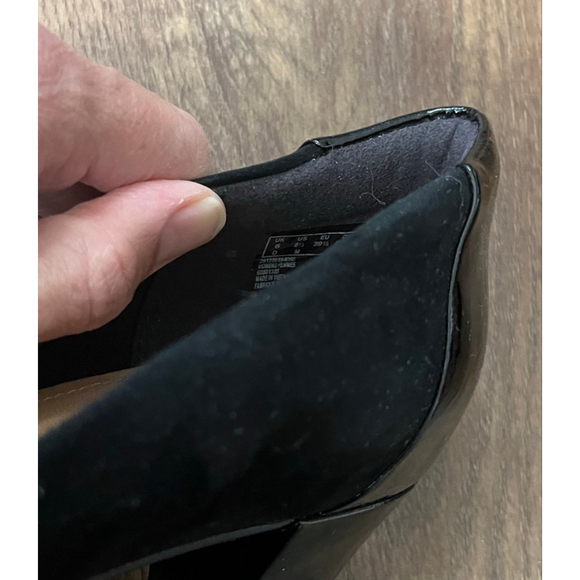 Clarks Artisan black suede and patent leather pumps size 8.5 - Picture 9 of 9